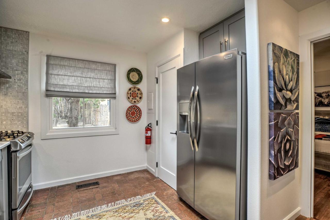 Modern Bungalow With Santa Fe Charm Less Than 2 Mi To Plaza Apartment Exterior photo